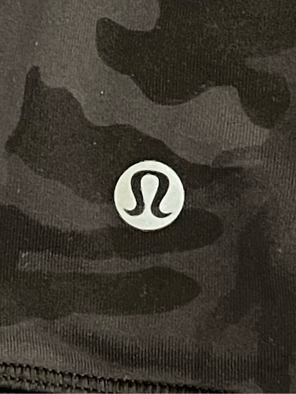 Lululemon In Stride Jacket Camo size 8 Athleisure Loungewear Activewear Gym - Picture 10 of 14